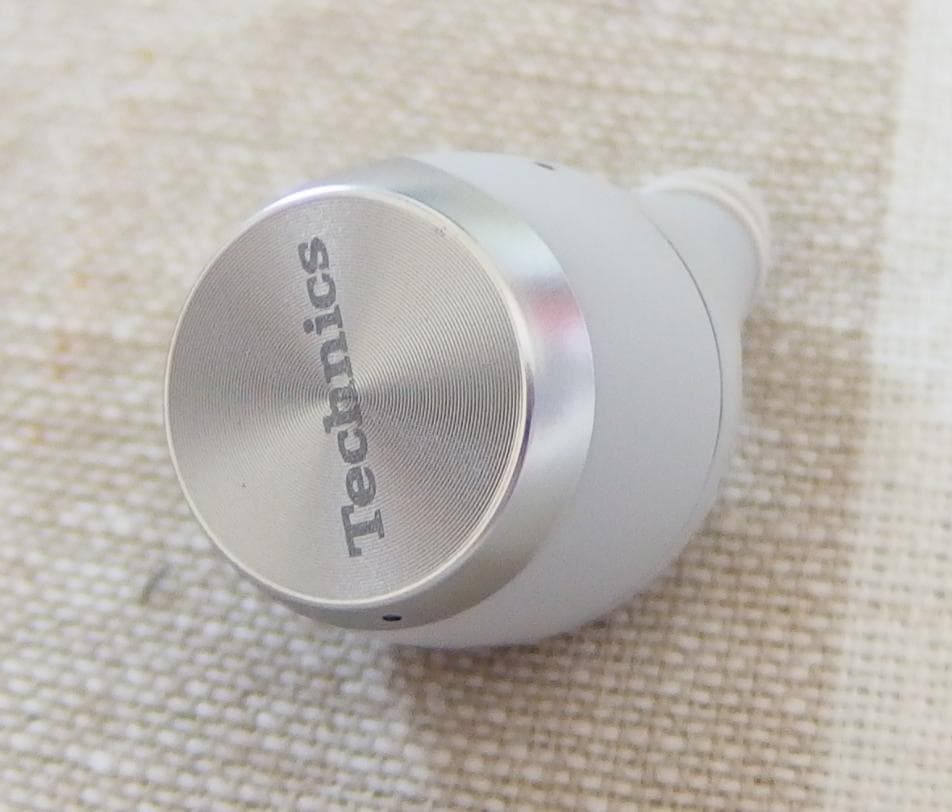 Technics EAH-AZ70W ワイヤレスイヤホン