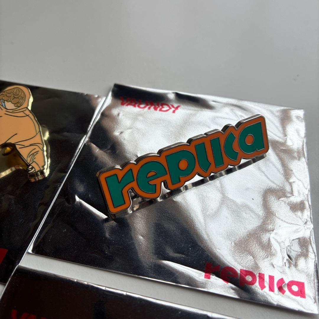 VAUNDY replica ツアー　ピンバッジセット