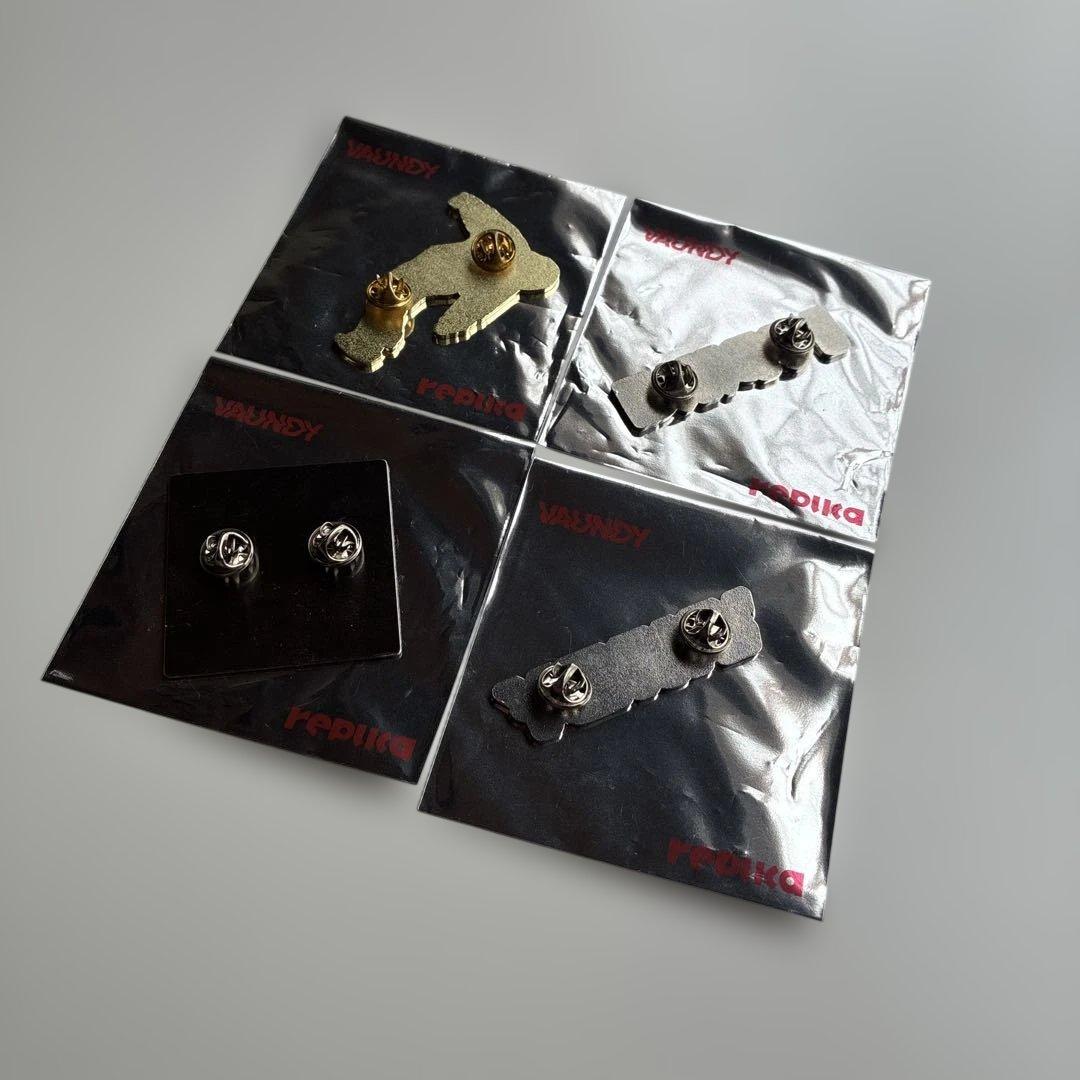 VAUNDY replica ツアー　ピンバッジセット