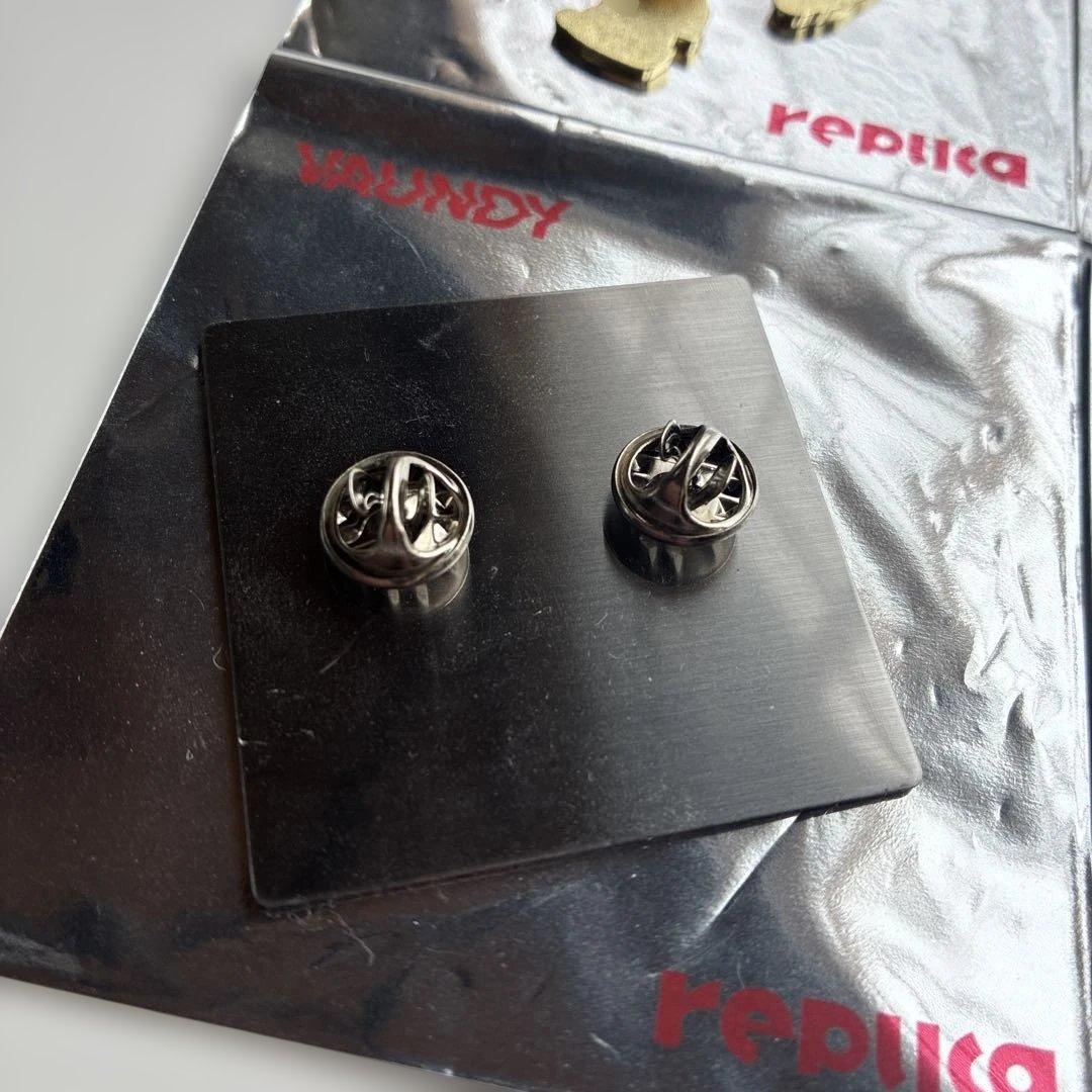 VAUNDY replica ツアー　ピンバッジセット
