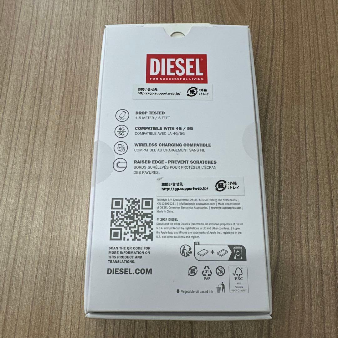diesel ディーゼル　iPhone16 スマホケース