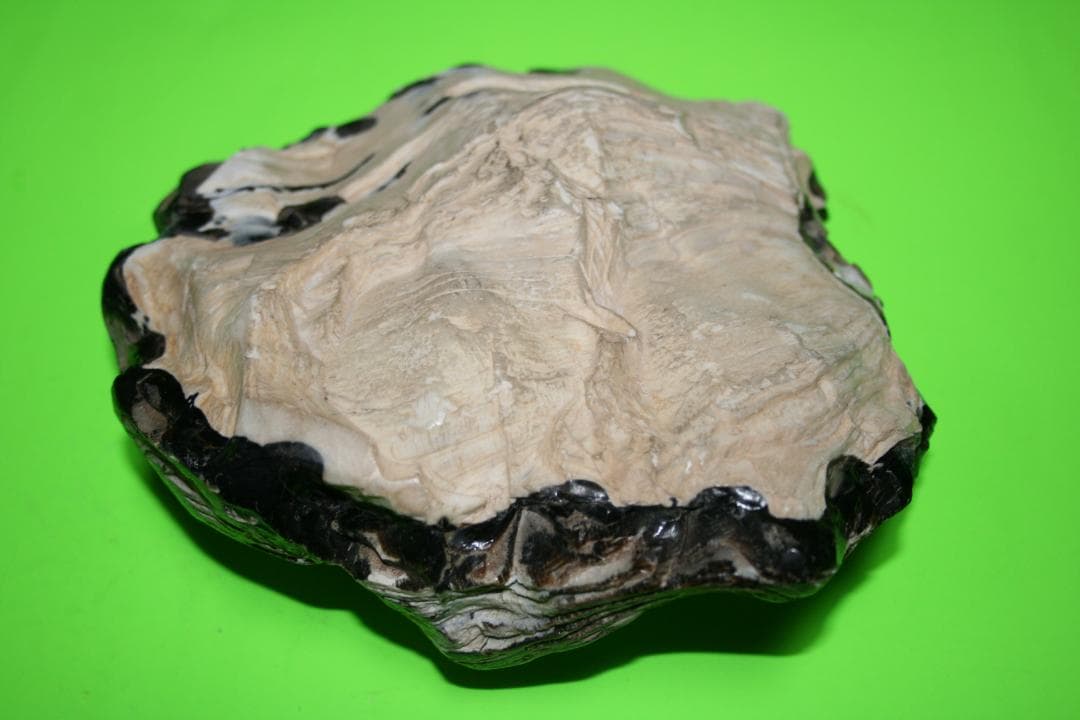 海外の鉱石　（白雲母）　（大型）