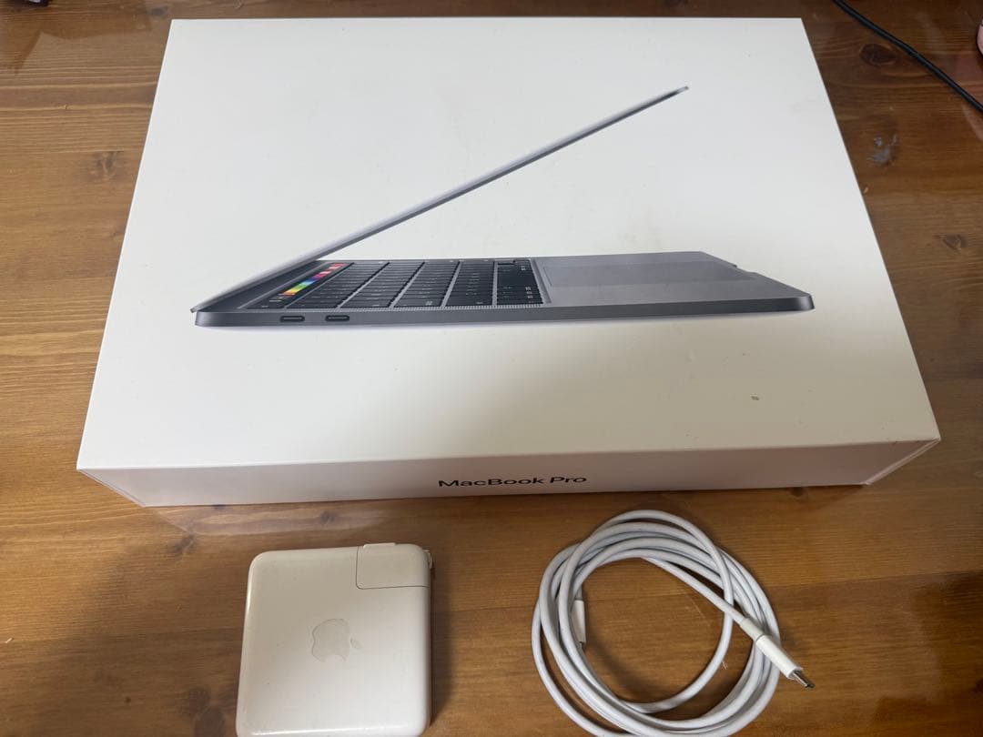 MacBook Pro スペースグレー 日本語キーボード