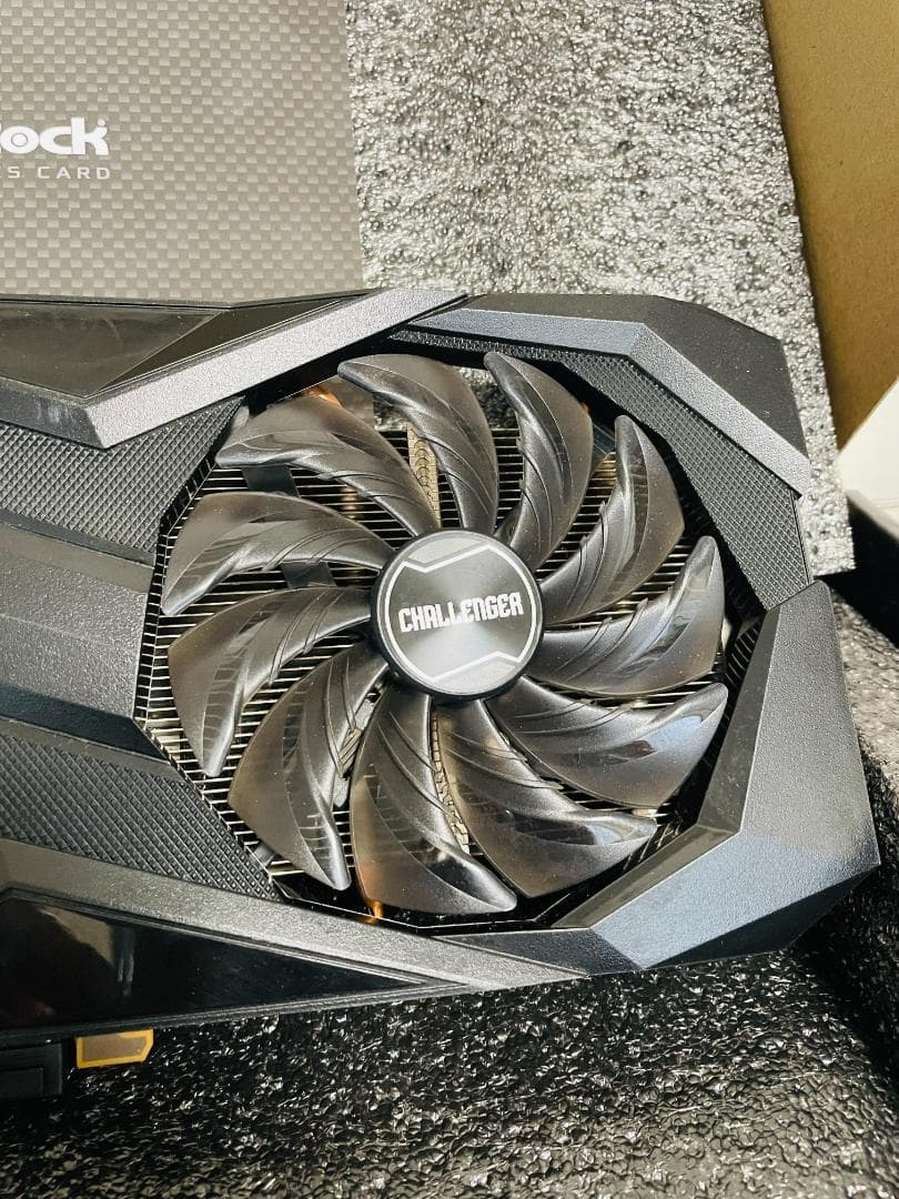 グラフィックボード・グラボ・ビデオカード AMD Radeon RX 6600 ASRock Challenger 8GB