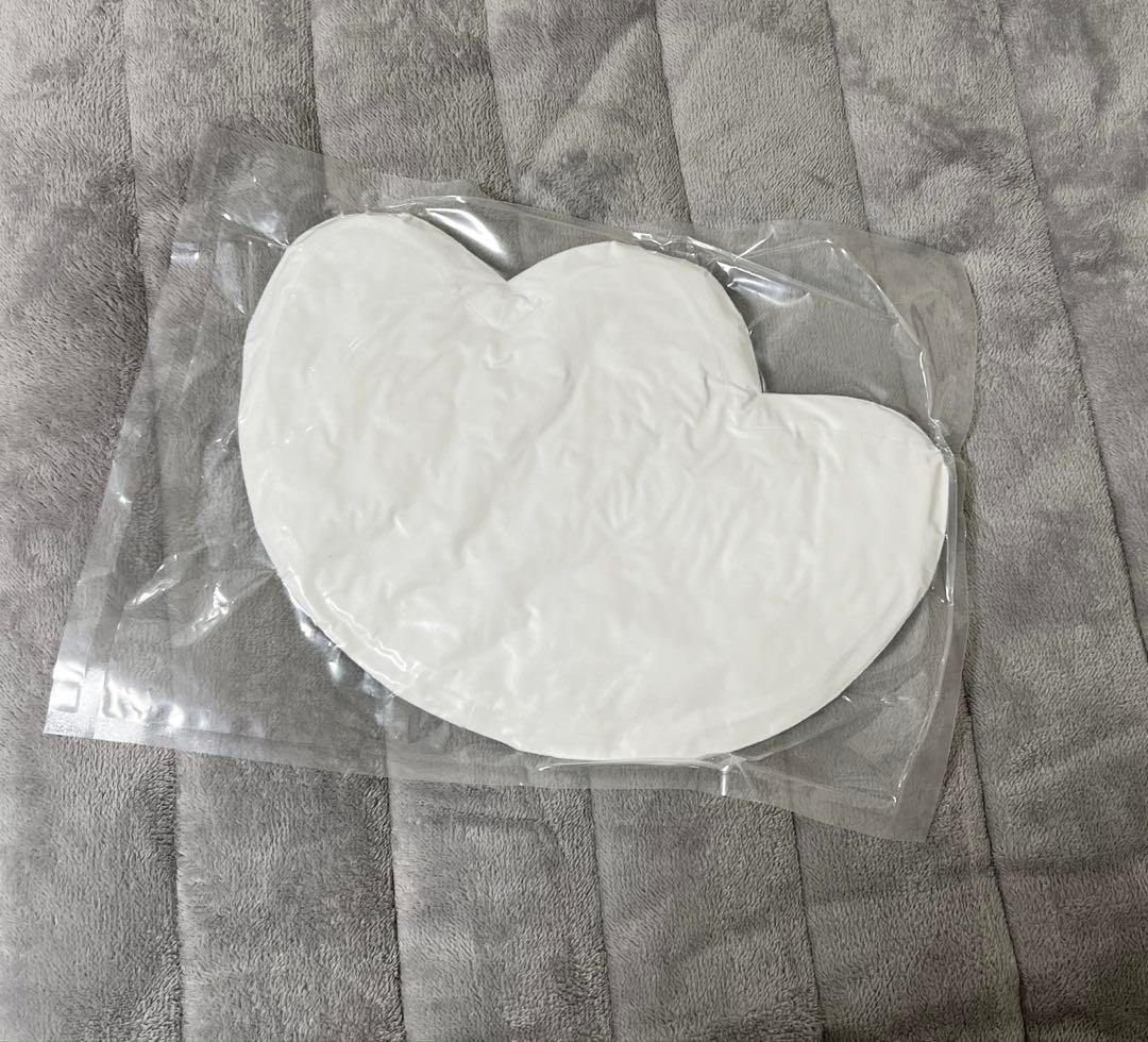 新品✨️ アディダス オリジナルス クッション 非売品 adidas ノベルティ