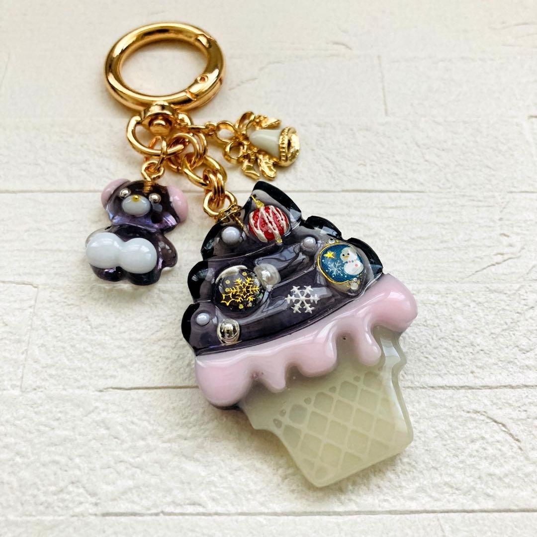 メロちゃんページ　名入れチーム、レジンキーホルダー4点