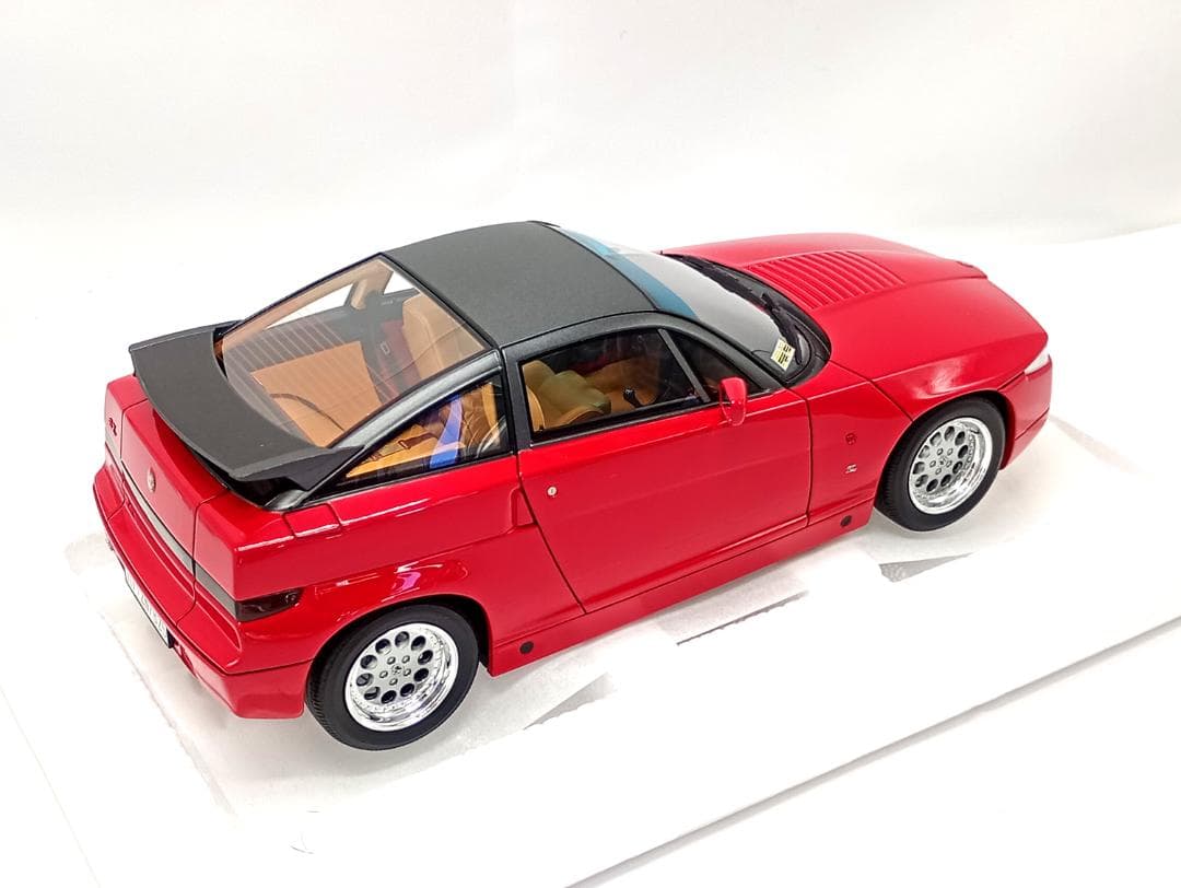 ラウドレーシング 1/18 アルファロメオ SZ Es 30 1989 レッド