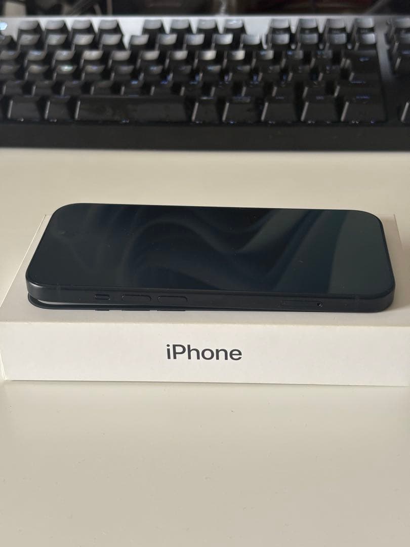 iPhone 15 256GB SIMフリー 98%