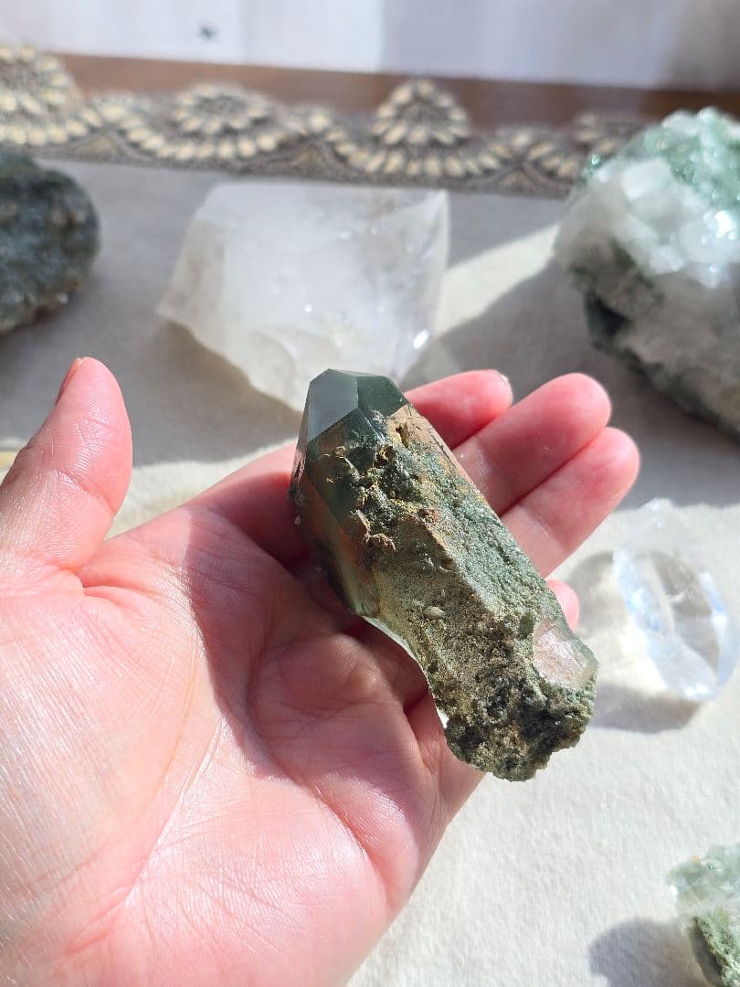 ヒマラヤ水晶 原石 クローライトインクォーツ マニハール産