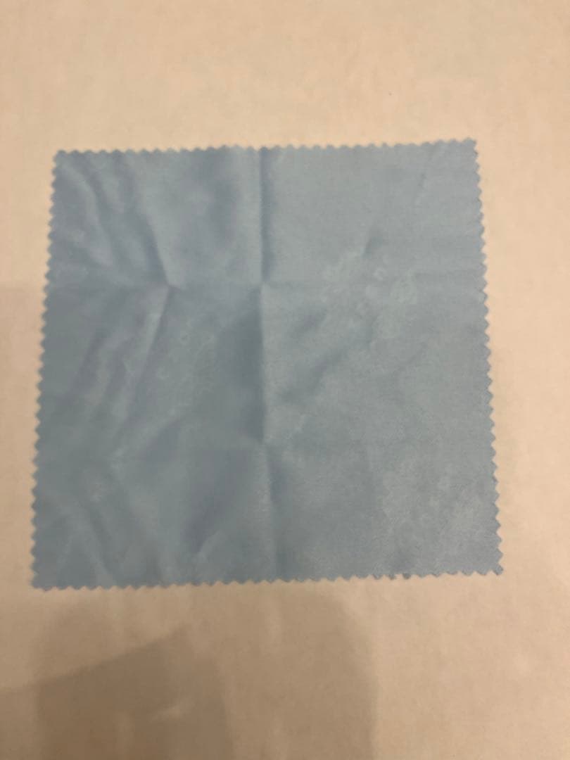 デジタルカメラ　ホワイト