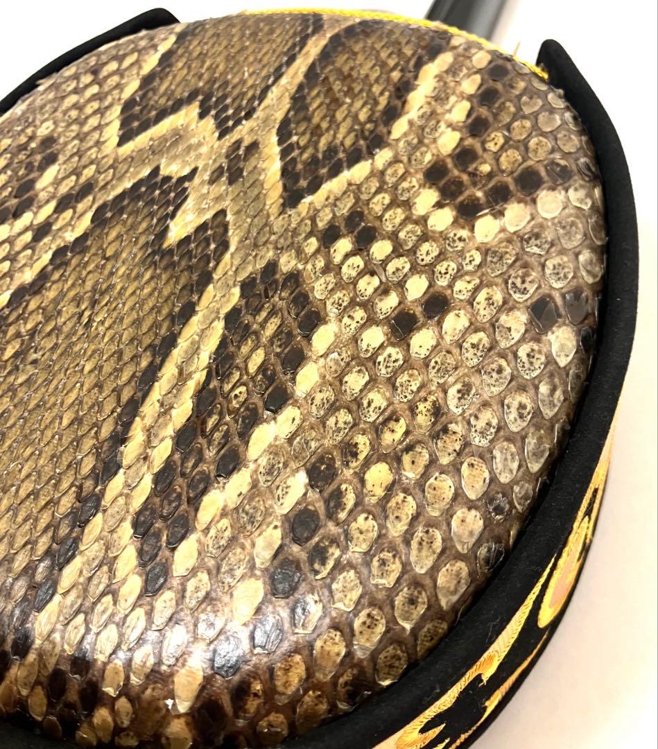 美品 送料無料 沖縄 三線 本皮 駒 絃 カラクイ付き