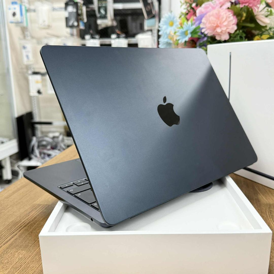 MacBook Air 13インチ M2チップ ミッドナイト 2022年送料無料