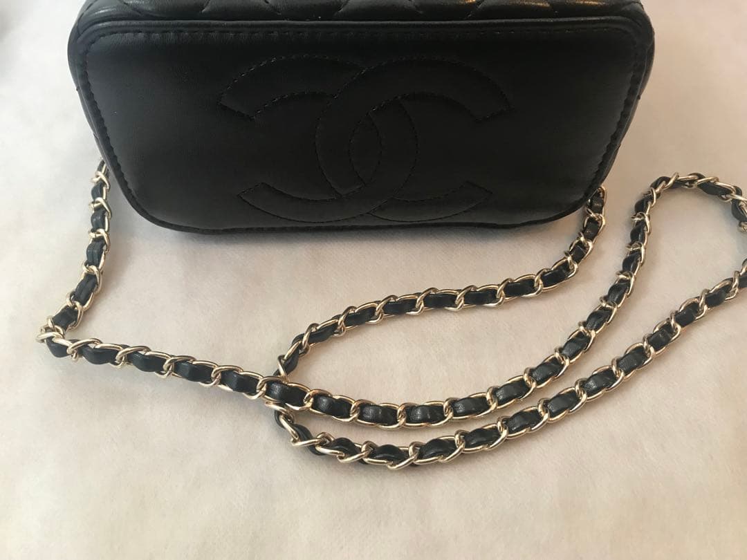 CHANELのノベルティバニティショルダー バッグ