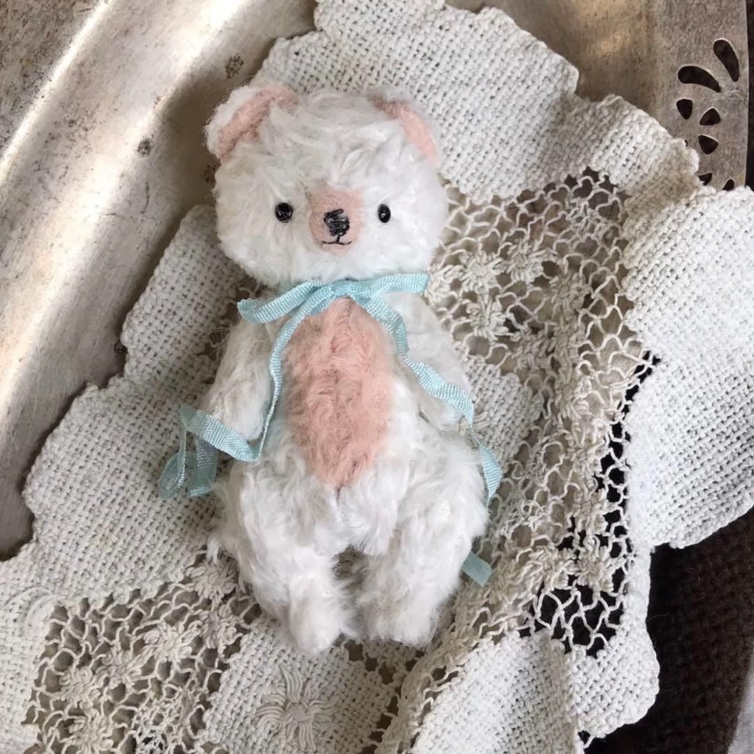 お腹がかわいい熊ちゃん アーティストベア テディベア 海外作家様 ハンドメイド