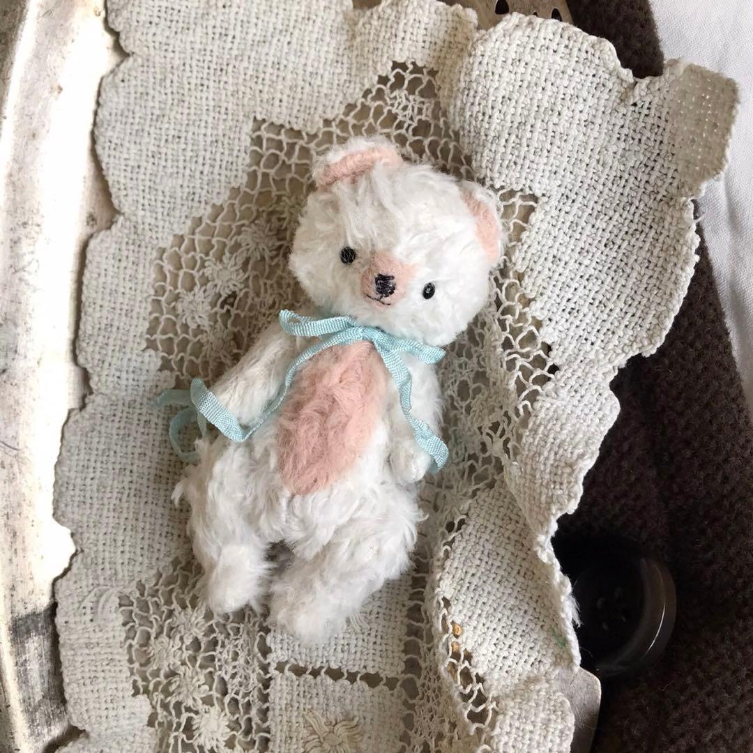 お腹がかわいい熊ちゃん アーティストベア テディベア 海外作家様 ハンドメイド