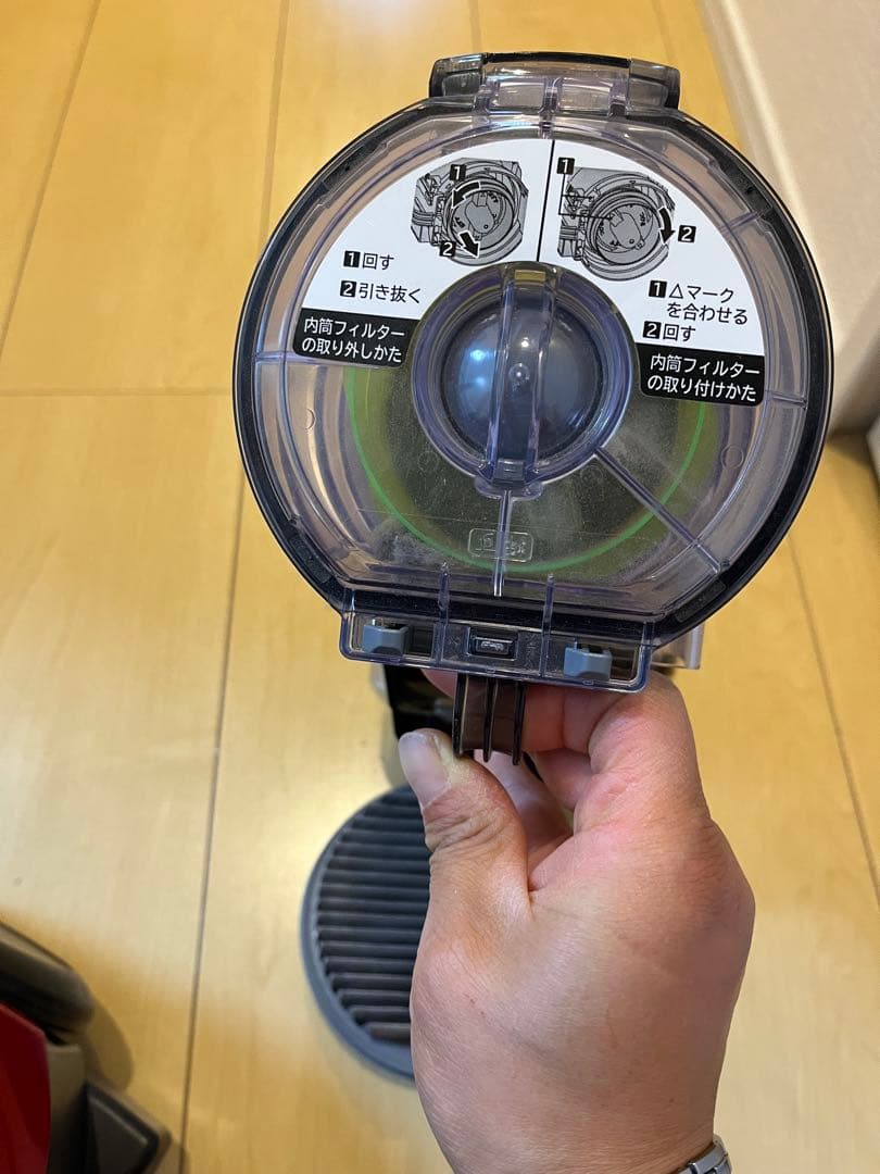 日立製の電気掃除機　CV-Y350