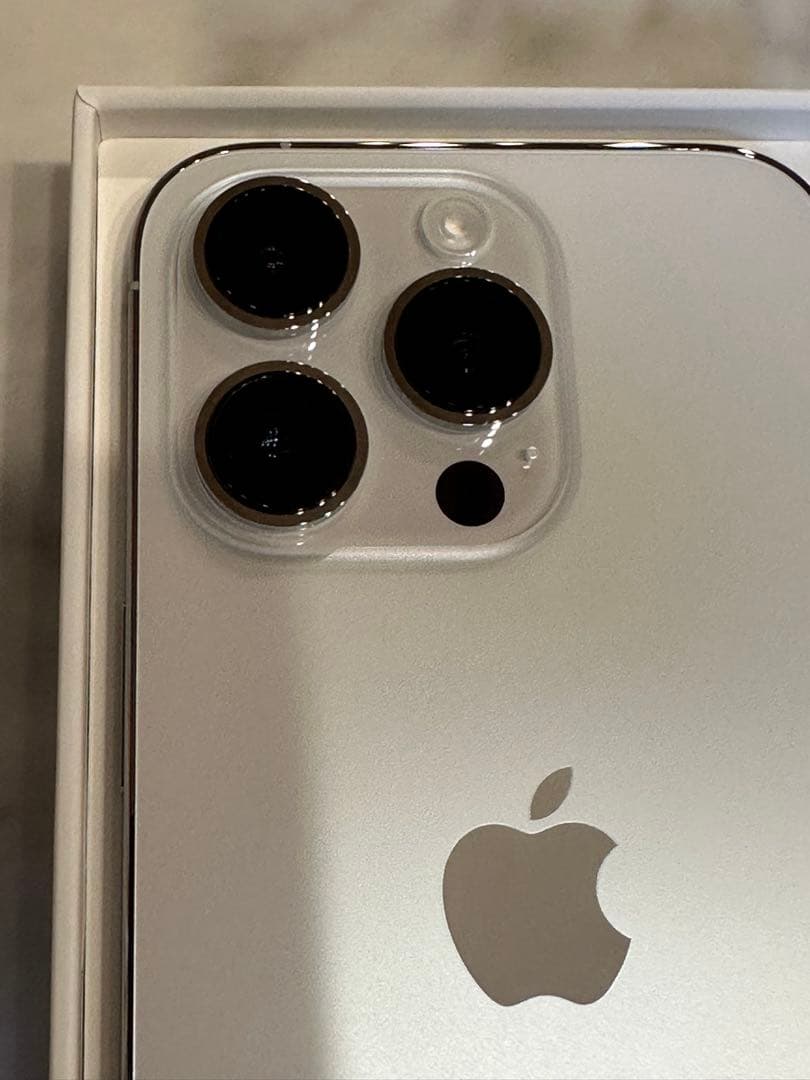 Apple iPhone 14 pro 256GB シルバー