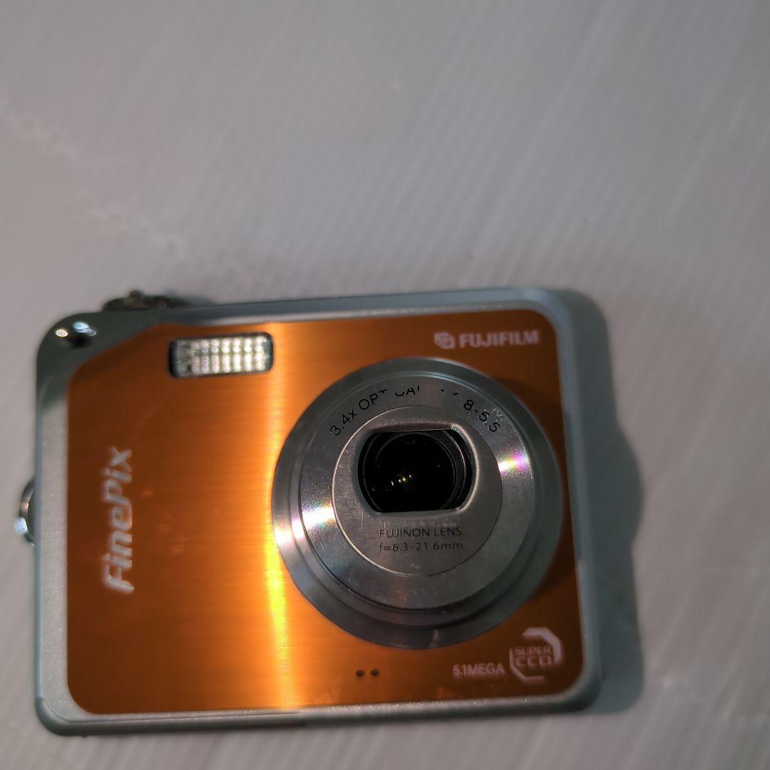 富士フイルムFUJIFILM FinePix V10 オレンジ　動作品　中古良品