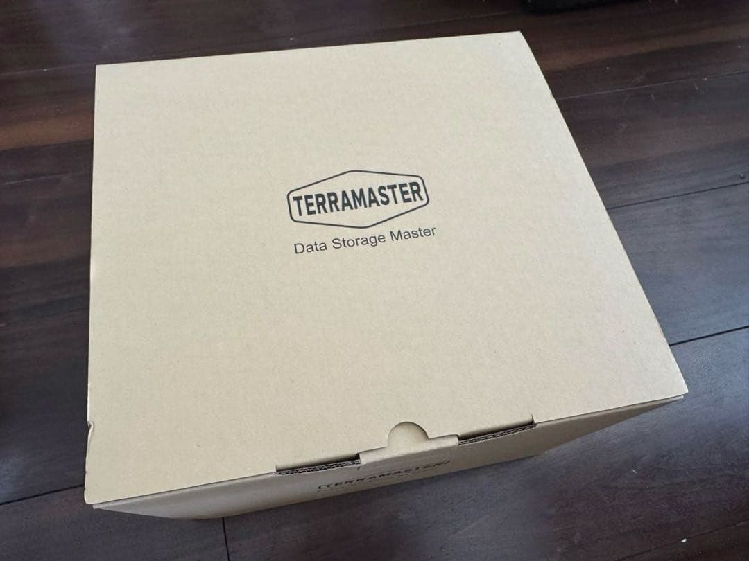 TerraMaster F5-422 新品NASエンクロージャー テラマスター