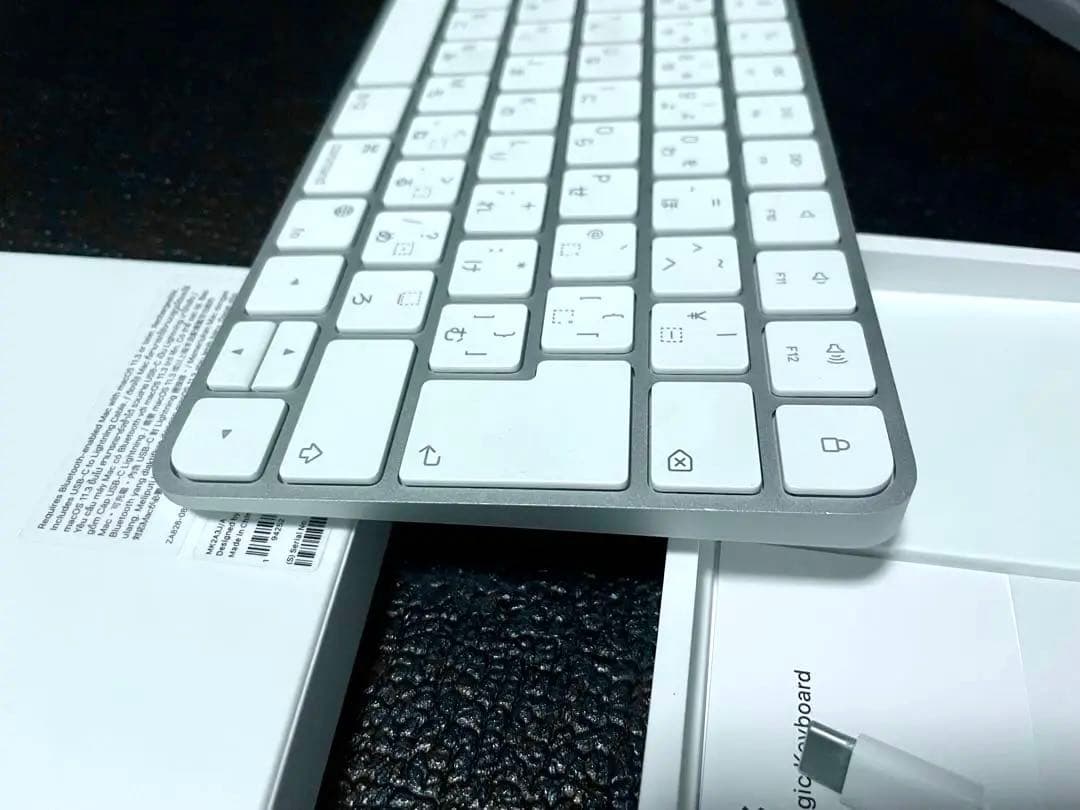 ★Apple 純正 Magic Keyboard 日本語 モデルA2450 正規