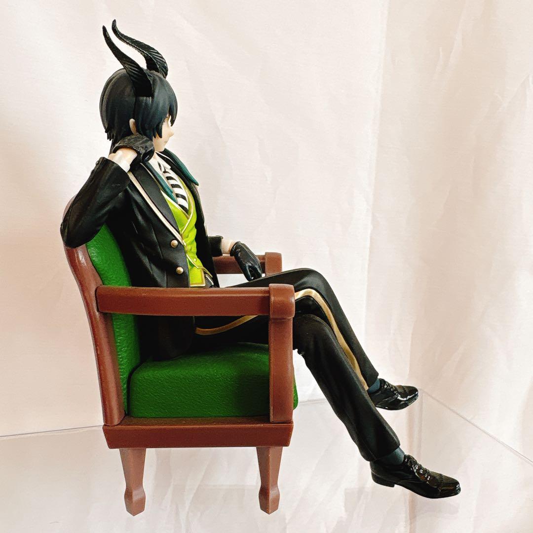 ツイステ　プレミアムグレイスシチュエーションフィギュア　　マレウス・ドラコニア