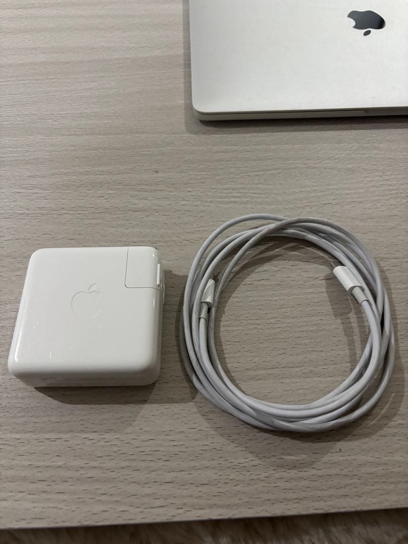 MacBook本体 MacBook Pro 13 2017 2.3GHz i5 8GB 128GB