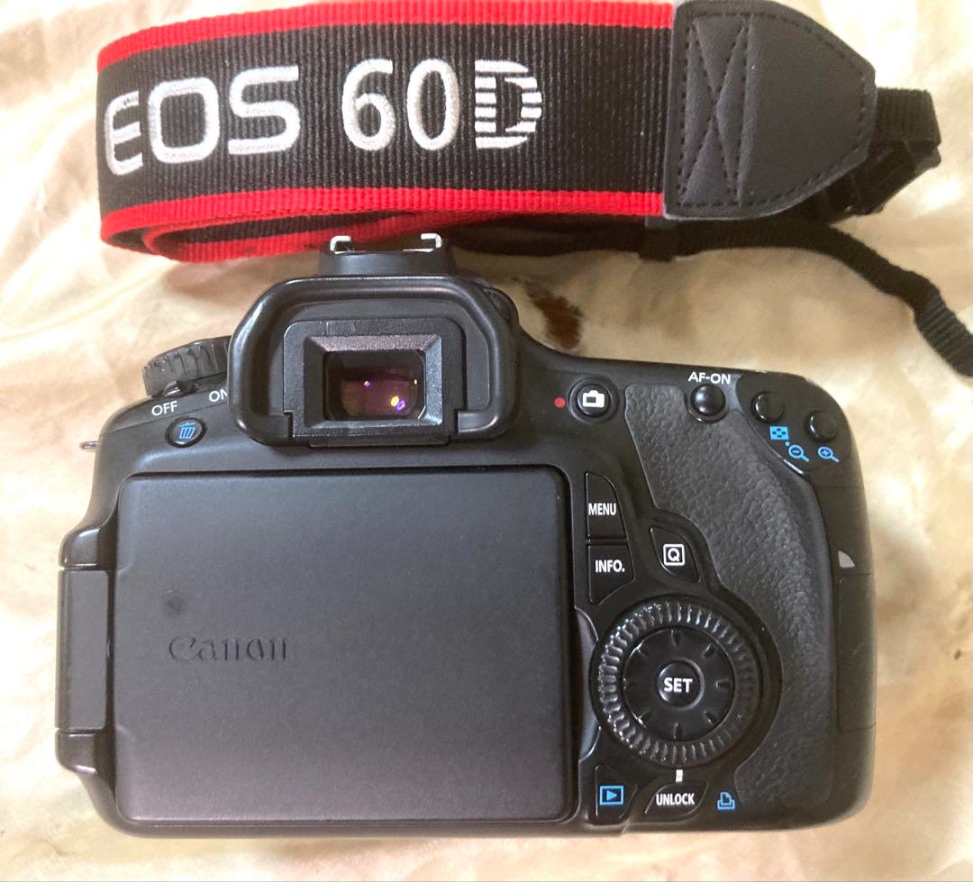 Canon EOS 60D デジタル一眼レフカメラ ボディ ストラップ付き美品