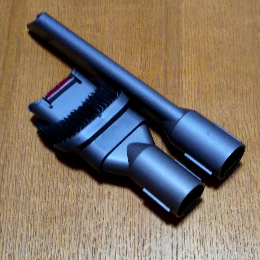 ダイソンV8 SV10掃除機＋マキタ18vアダプターセット 分解清掃済み 動作品