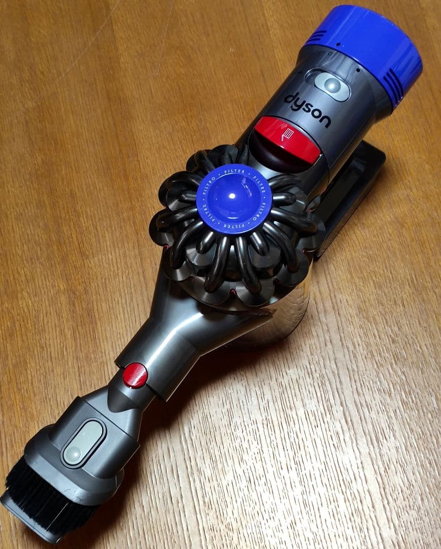 ダイソンV8 SV10掃除機＋マキタ18vアダプターセット 分解清掃済み 動作品