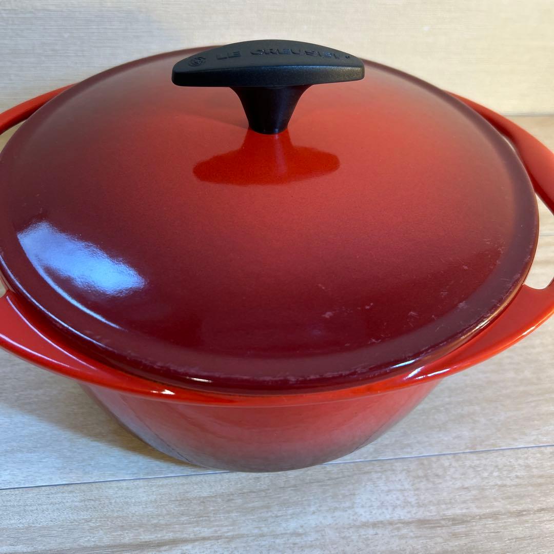 ルクルーゼ　センセーション　ココット　22cm チェリーレッド 両手鍋 鍋