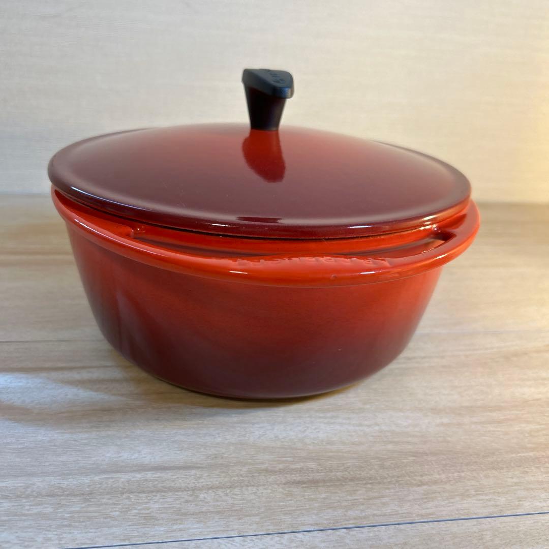 ルクルーゼ　センセーション　ココット　22cm チェリーレッド 両手鍋 鍋