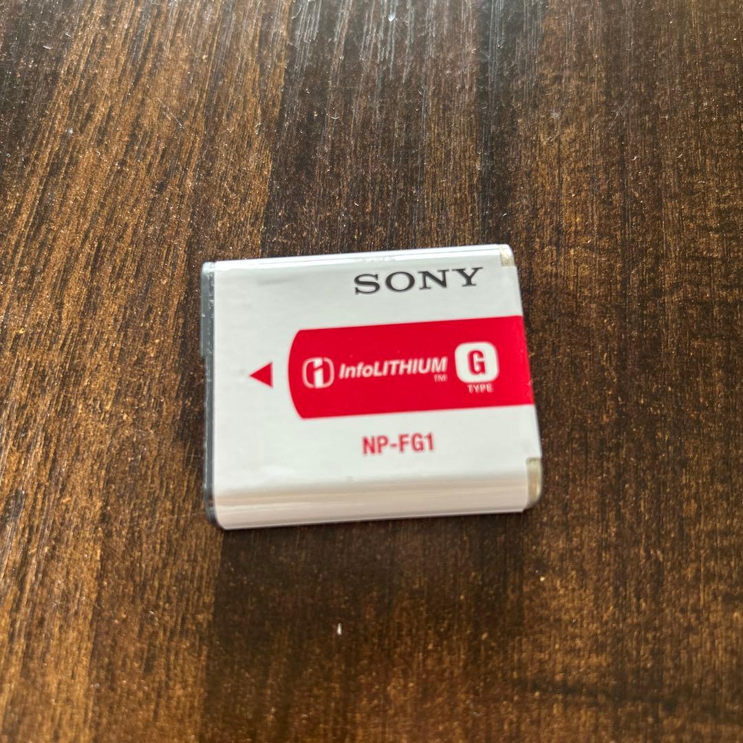 3点セット　ソニー　デジタルカメラサイバーショット　充電器、充電池おまけ