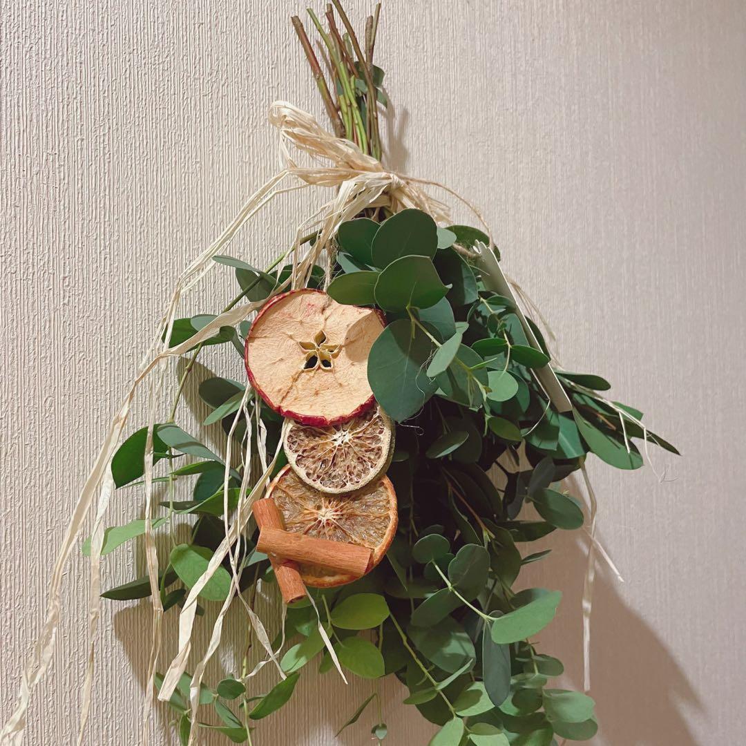 ユーカリグニーのスワッグ 花束