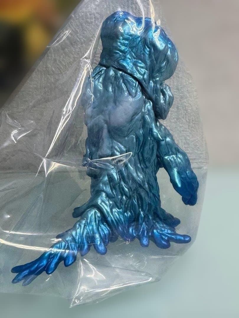 CCP　ミドルサイズ　ヘドラ　アイスブルーver.　ヨドバシカメラ限定カラー