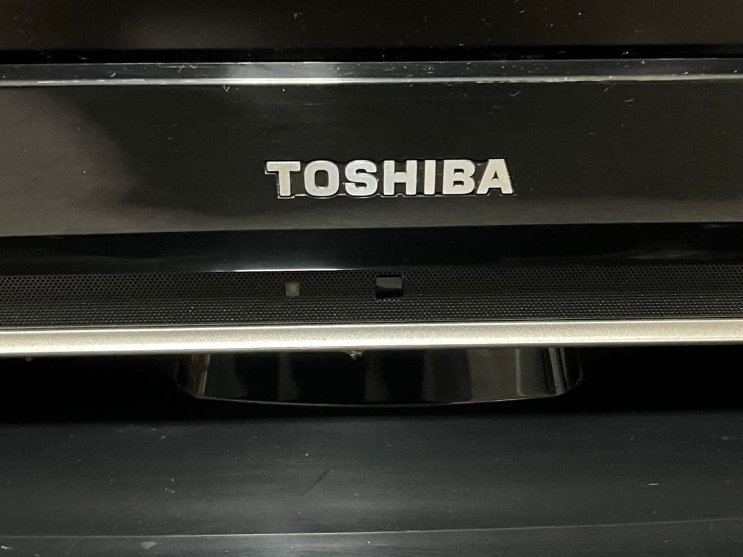 【TOSHIBA】東芝　REGZA 送料無料　37型　大型テレビ　すぐ使用可能