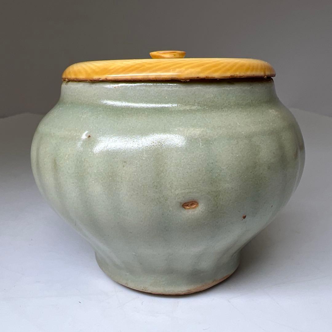 中国明時代　七官青磁茶壷　木箱付　幅約7.7㎝　東Y8-0331☆2Fトトオト