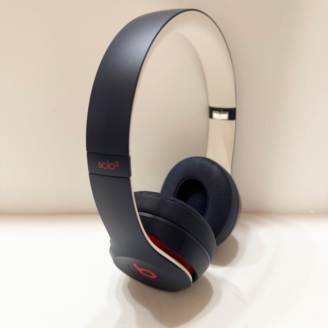 美品 動作品★beats solo3 ワイヤレスヘッドホン ネイビー A1796