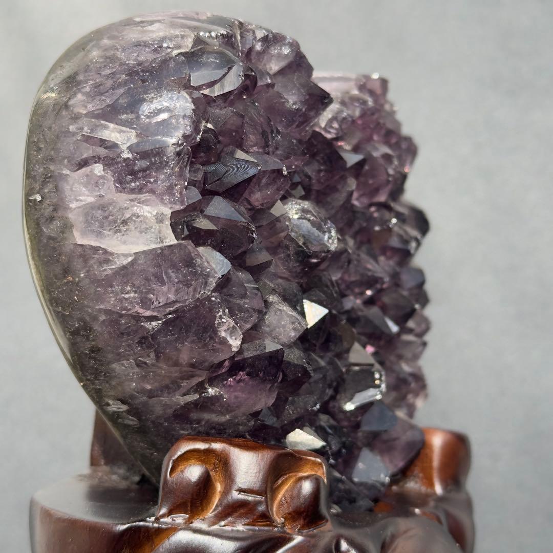 ウルグアイ産❣️天然石 アメジストのハート　置物　台座付きG.215