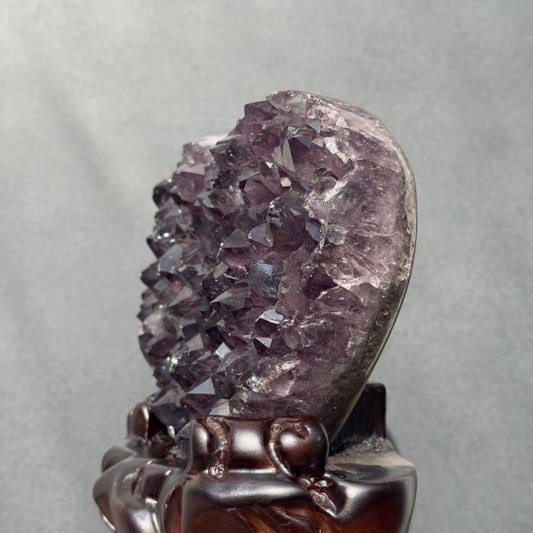 ウルグアイ産❣️天然石 アメジストのハート　置物　台座付きG.215
