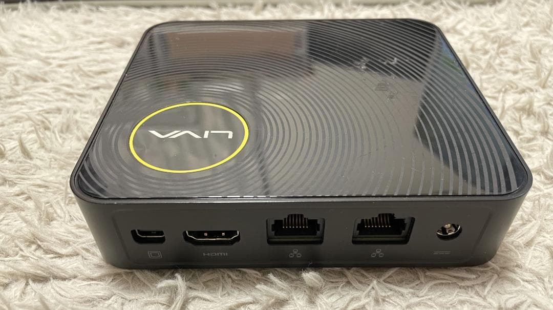 ミニPC LIVA-Z Win11Pro 中古品 Logicoolキーボード付き