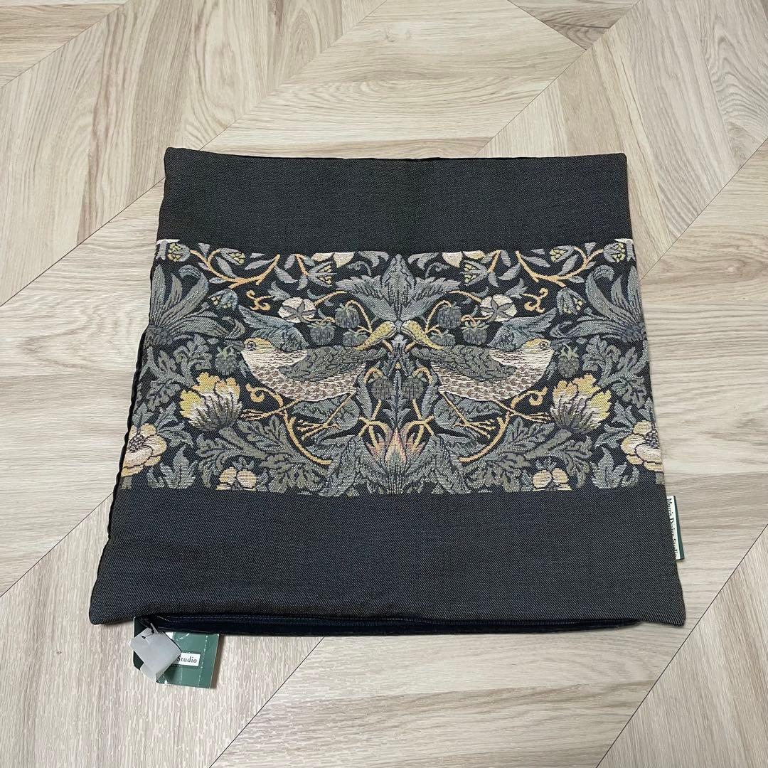 モリスデザインスタジオ いちご泥棒 ダークグレー クッションカバー