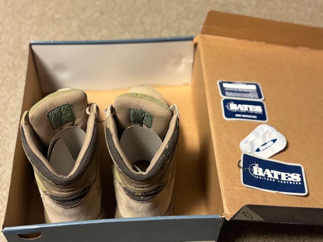 BATES タクティカルブーツ