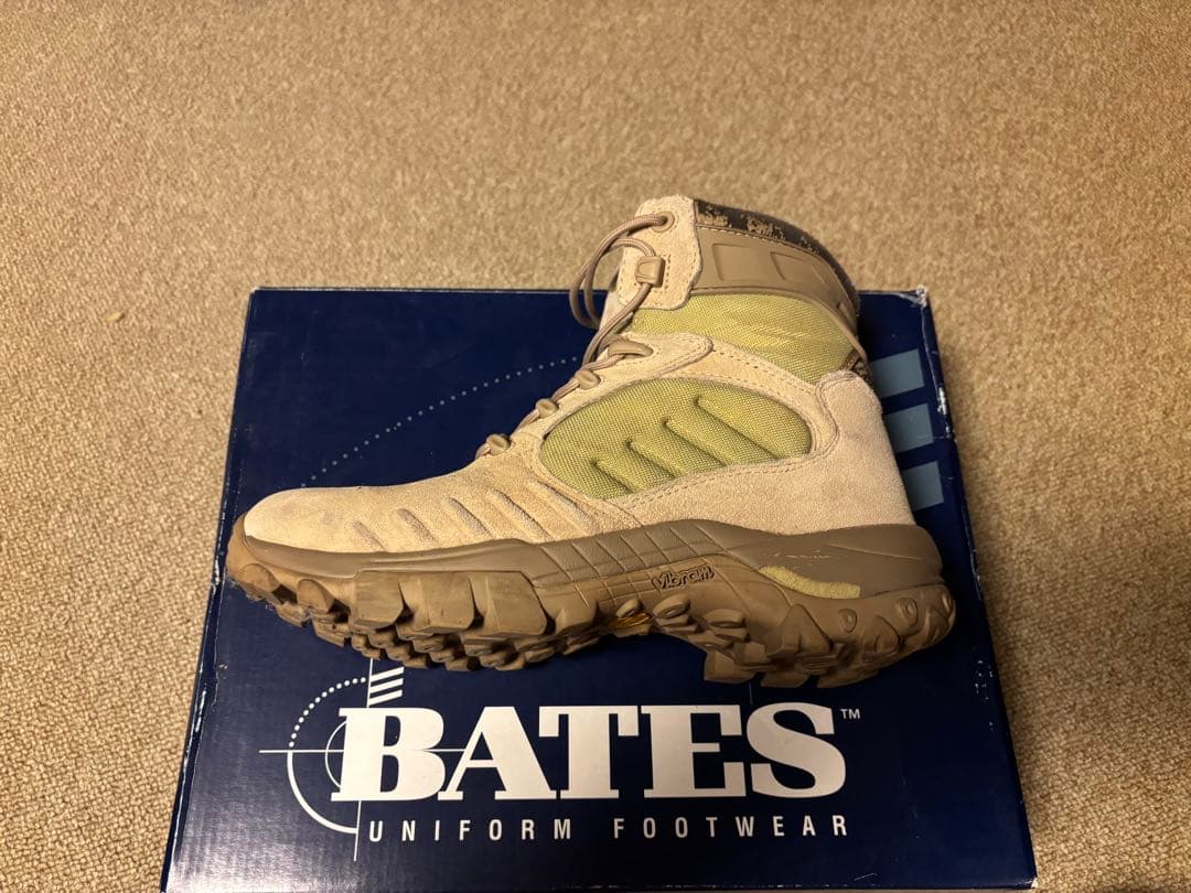 BATES タクティカルブーツ