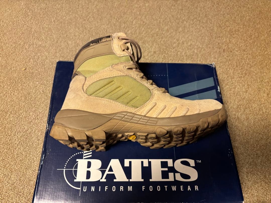BATES タクティカルブーツ