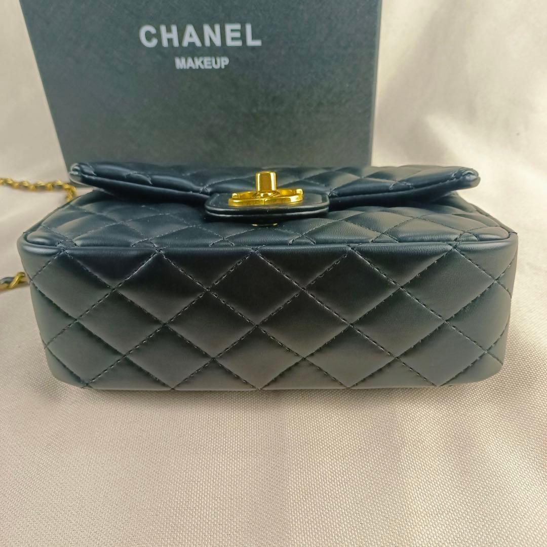 非売品CHANELノベルティハンドル ゴールドロゴプレート キルティング バッグ