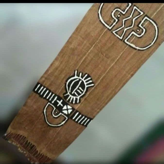 アフリカ　マリ共和国　ボゴラン3枚列帯　泥染め　臈纈染め　タペストリー