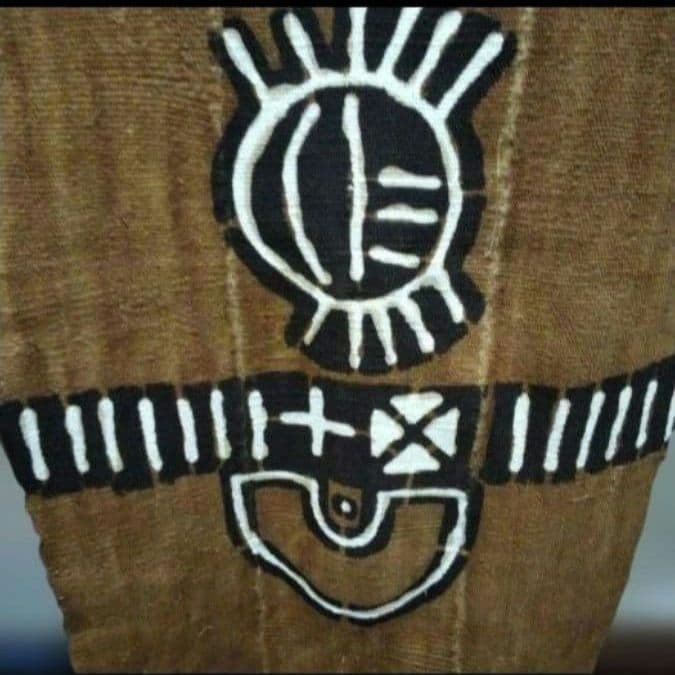 アフリカ　マリ共和国　ボゴラン3枚列帯　泥染め　臈纈染め　タペストリー