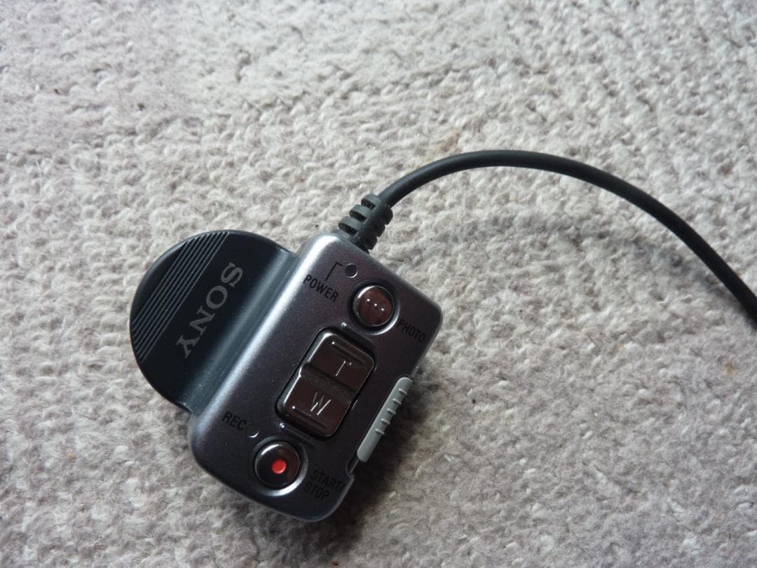 値下します。SONY ハンディカム　HDR-PJ760V　三脚付き　中古品