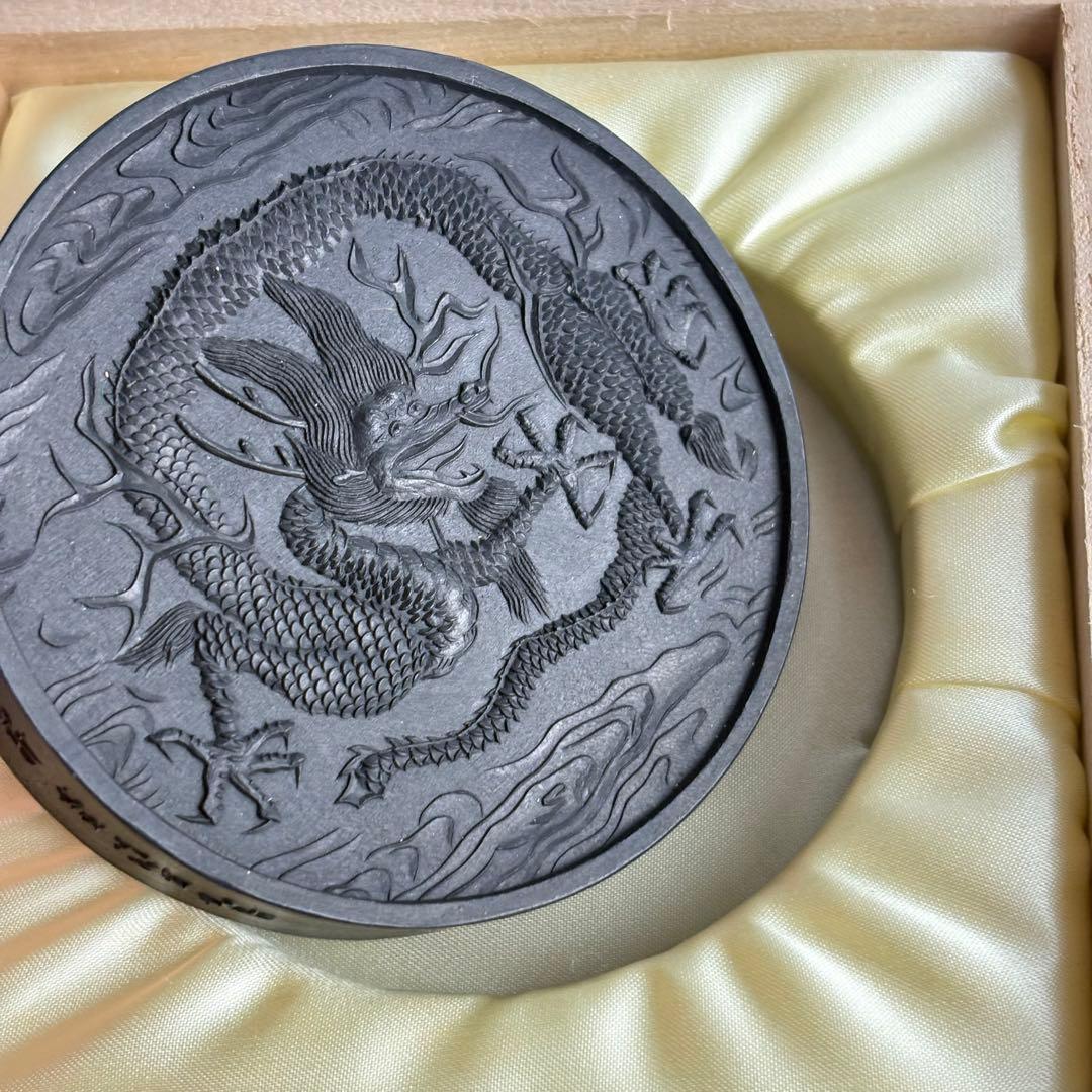 呉竹精昇堂「雲龍」墨 共箱 龍図 書道具