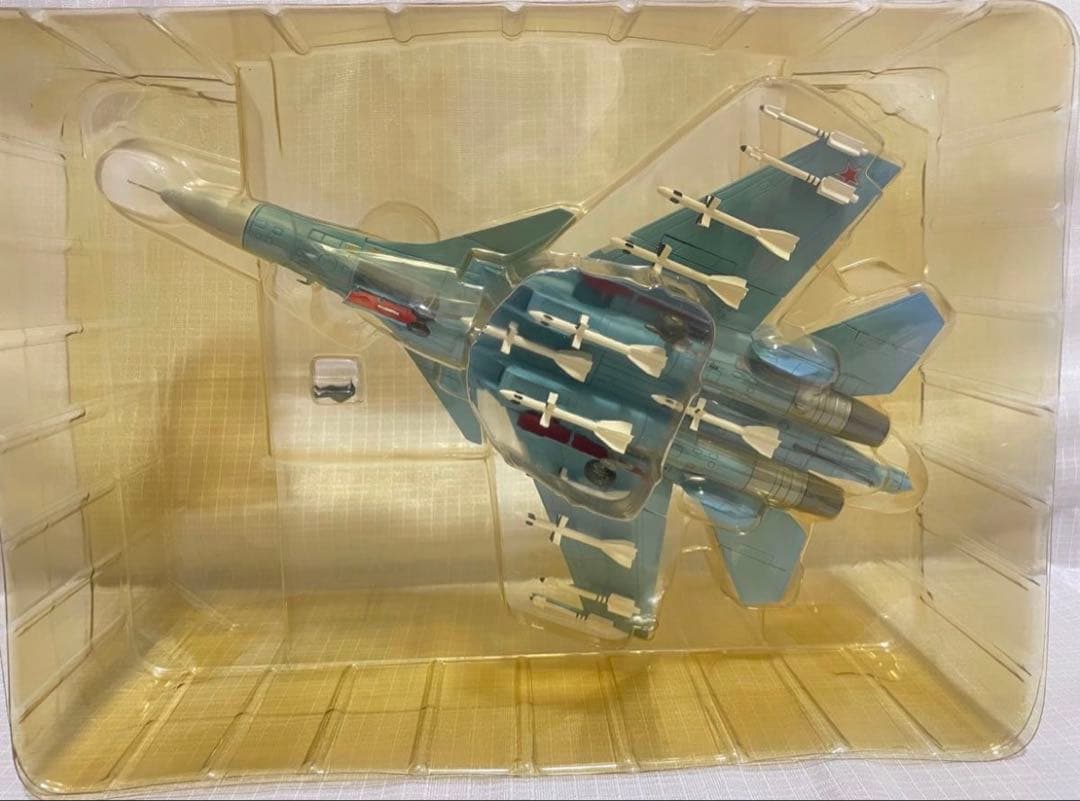 【希少・人気機】Su-33 フランカー 1/72 Gaincorp 艦載機